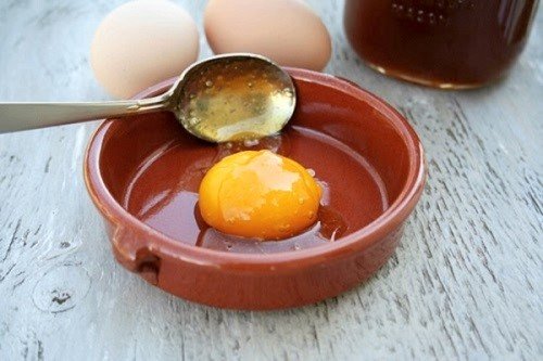4 “thần chú” biến trứng gà thành mỹ phẩm dưỡng da siêu tốt