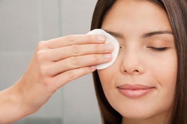 Đánh giá sản phẩm tẩy trang làm dịu vùng mắt Dermalogica