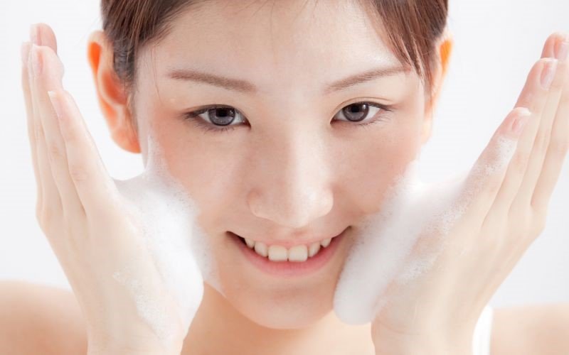 Chăm sóc da mặt vào mùa đông của phụ nữ Nhật - 