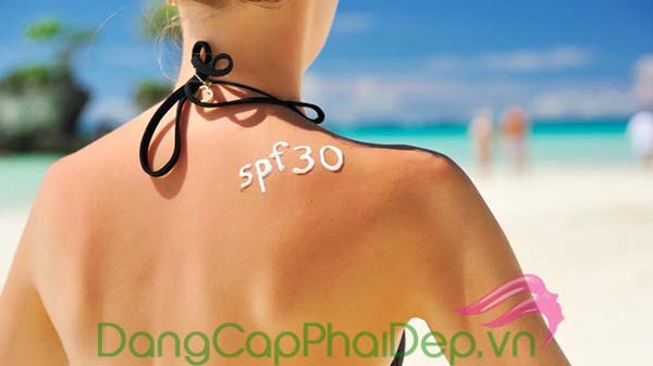 Kem chống nắng có chỉ số chống nắng SPF từ 30 – 45 sẽ phù hợp với da nhờn