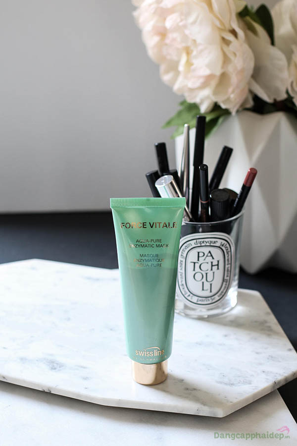 Mặt nạ Aqua-Pure Enzymatic Mask đặc biệt thích hợp cho da quá dầu và nhờn, da mụn