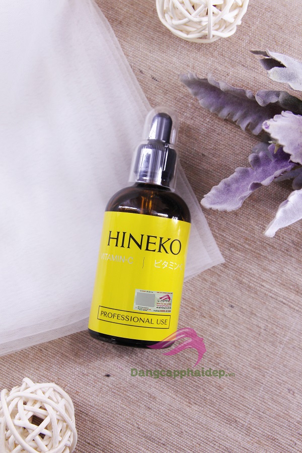 Hineko Vitamin C Super Essence tức tốc hồi sinh làn da trắng sáng không tỳ vết.