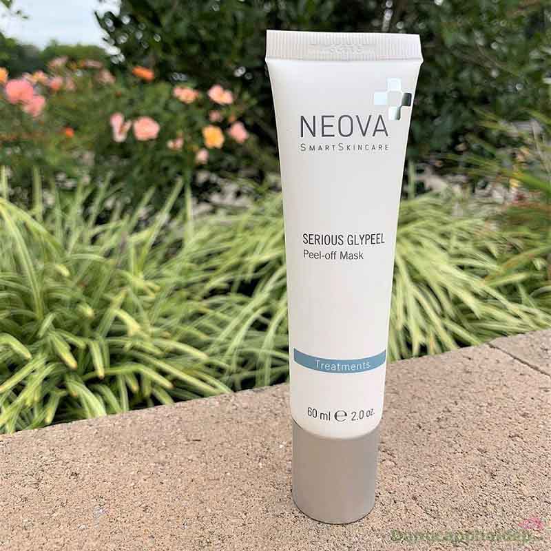 Neova Serious GlyPeel Peel-Off Mask là dòng sản phẩm tẩy tế bào chết tốt nhất hiện nay
