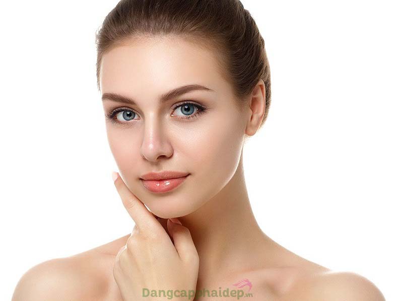 Làn da thay đổi tích cực sau 4 tuần sử dụng Swissline Essential Serum