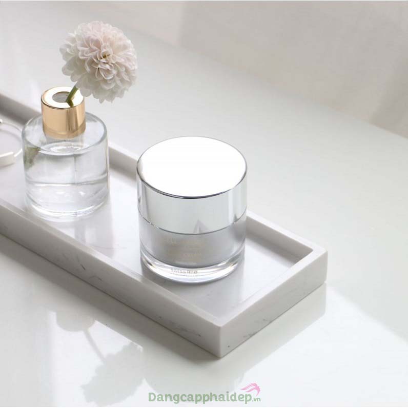 Để mang lại hiệu quả tốt nhất, nên sử dụng sản phẩm 2 lần/ngày vào sáng và tối