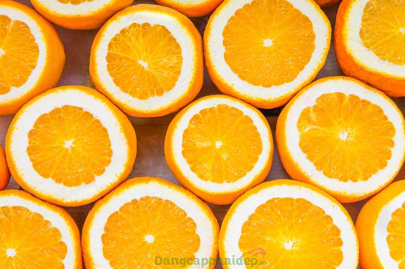Vitamin C mang lại nhiều tác dụng cho làn da