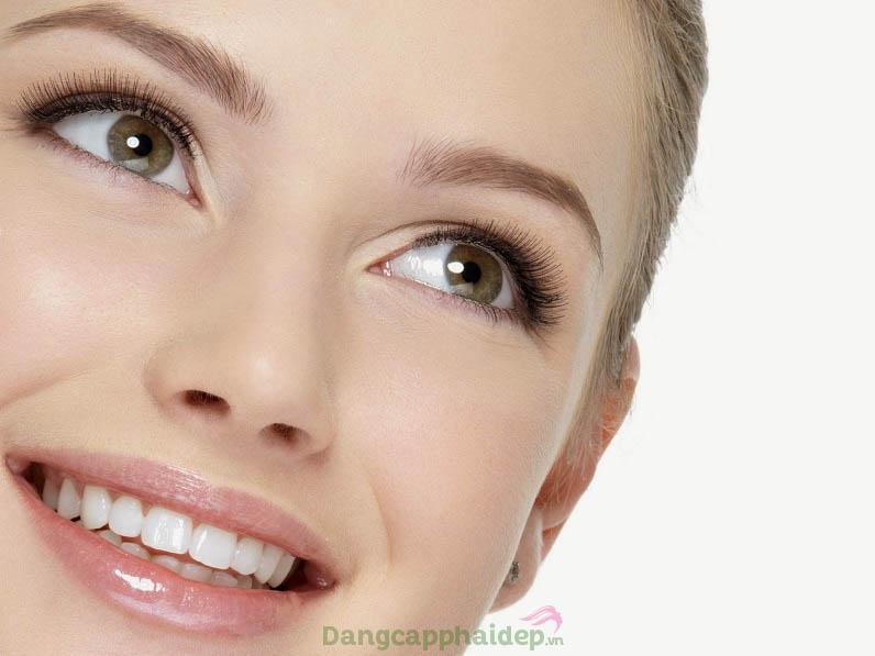 Swissline Aqua-Vitale De-Puffing Eye Gel dưỡng da vùng mắt tươi tắn, thư giãn và ngăn chặn các khuyết điểm
