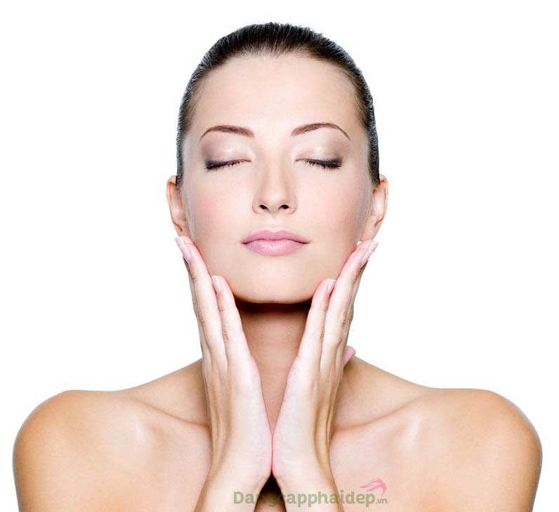 Sử dụng tinh chất đúng cách để đạt hiệu quả chăm sóc da tốt nhất