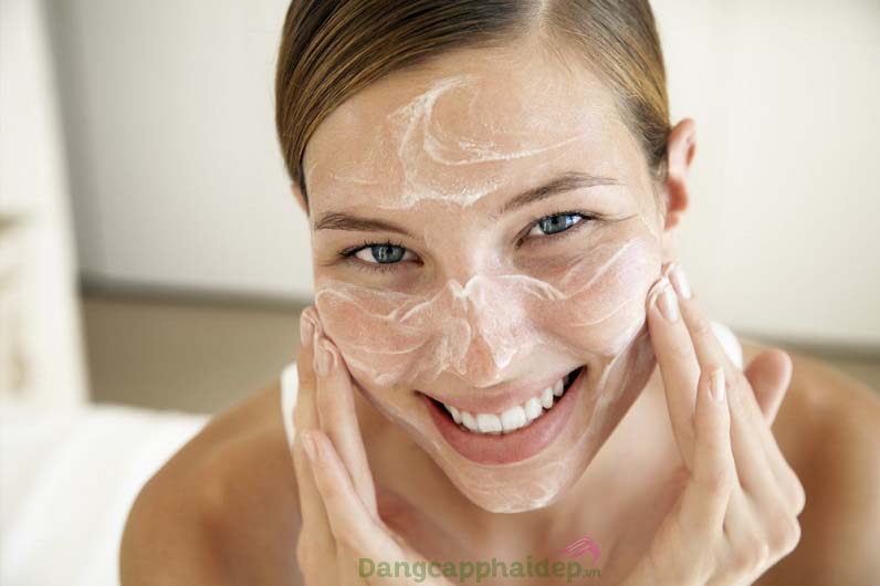 Làm sạch da là bước cơ bản nhưng quan trọng để duy trì da sạch khỏe, trẻ lâu...