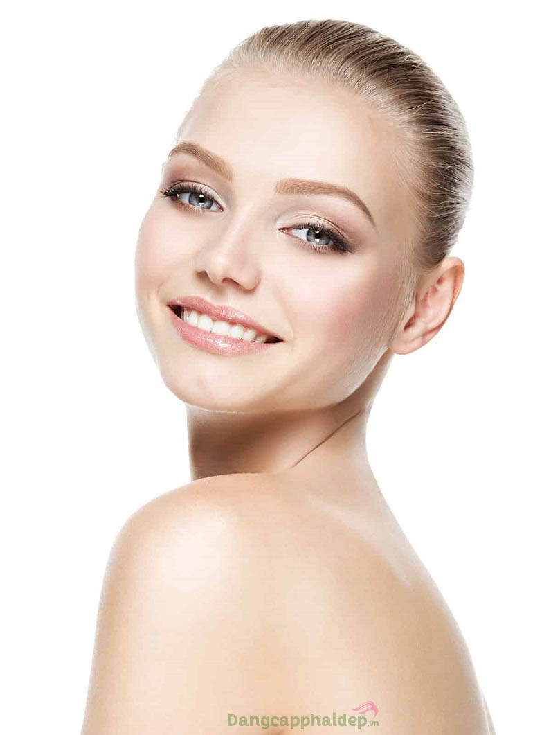Lấy lại đường nét gương mặt thon gọn, làn da căng mịn trẻ trung sau thời gian sử dụng Swissline Clinic Lémanic LA Cream.