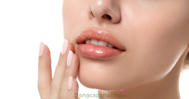 Image Prevention Daily Defense Lip Enhancer SPF 15 vực dậy sức sống tươi mới cho đôi môi