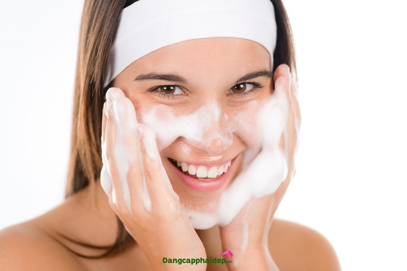 Gel rửa mặt diệt khuẩn Soskin Gentle Purifying Cleansing Gel